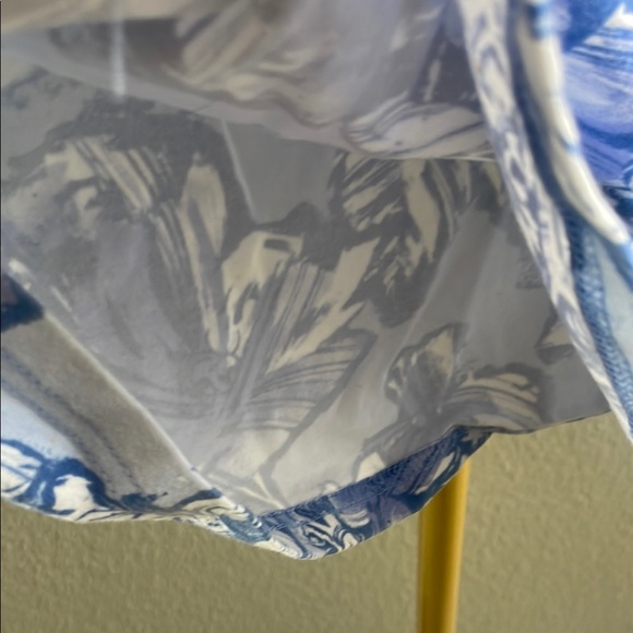 Karen Scott Blue and White Fitted Crop Tank Top - Picture 5 of 7